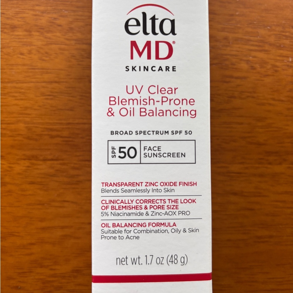 EltaMD UV Clear Blemish-Prone % Oil-Balancing SPF 50
